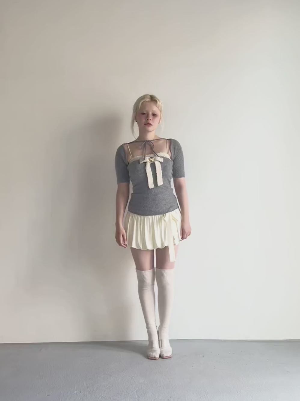 Bicolor ribbon tops