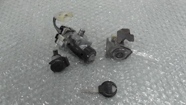 ライブディオZX中期 AF35-1795xxx の キーセット:#1750124855 - メルカリ