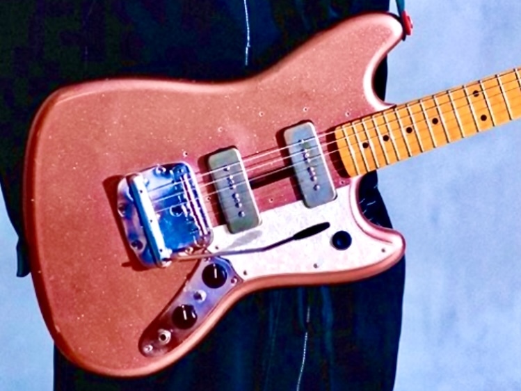 Yahoo!オークション - ワンオフ Fender Mustang King Gnu 常田大希 MOD