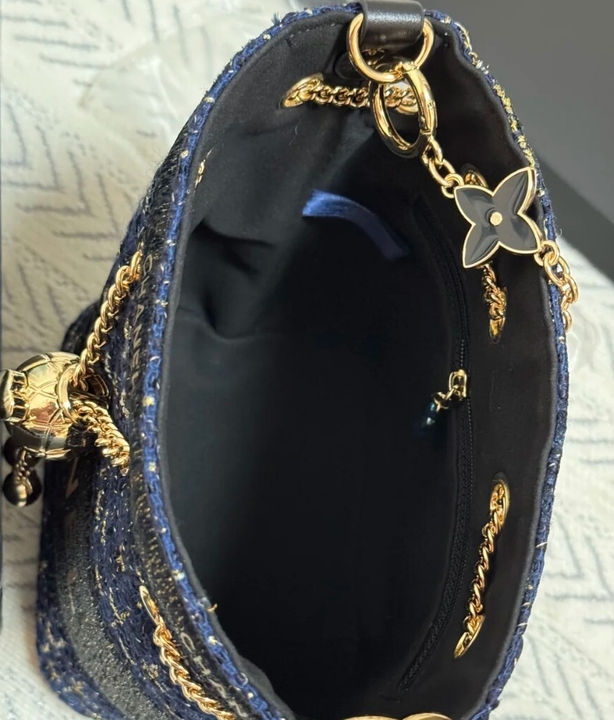 希少新品 シャネル ノベルティ CHANEL ショルダーバッグ ゴールド