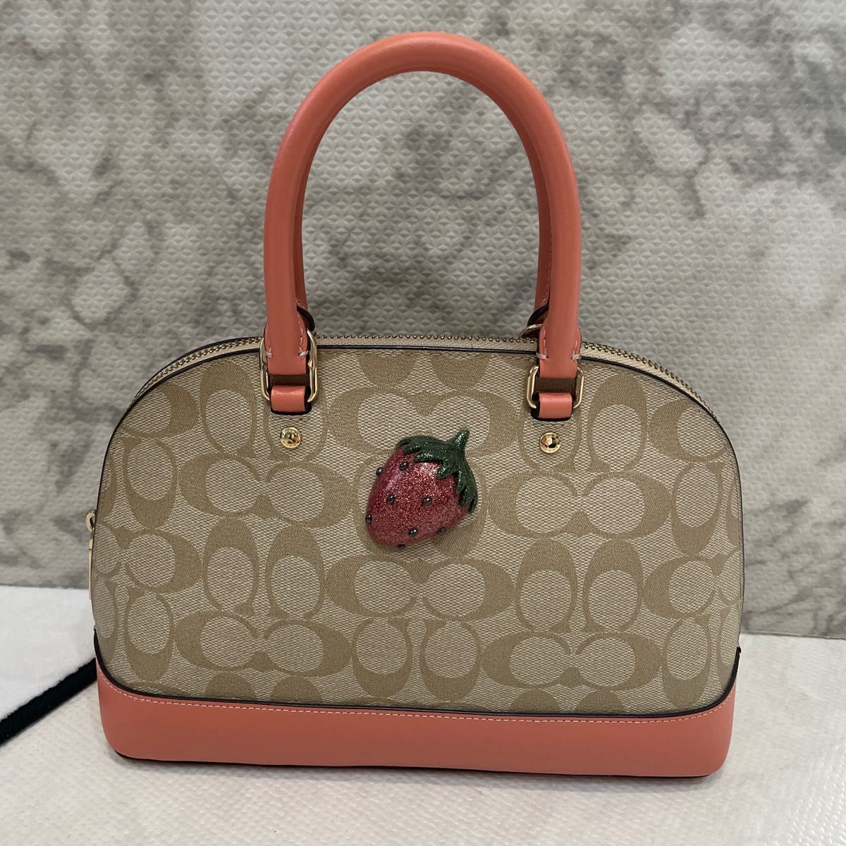 COACH コーチ シグネチャー いちごチャーム ミニボストンバッグ｜Yahoo