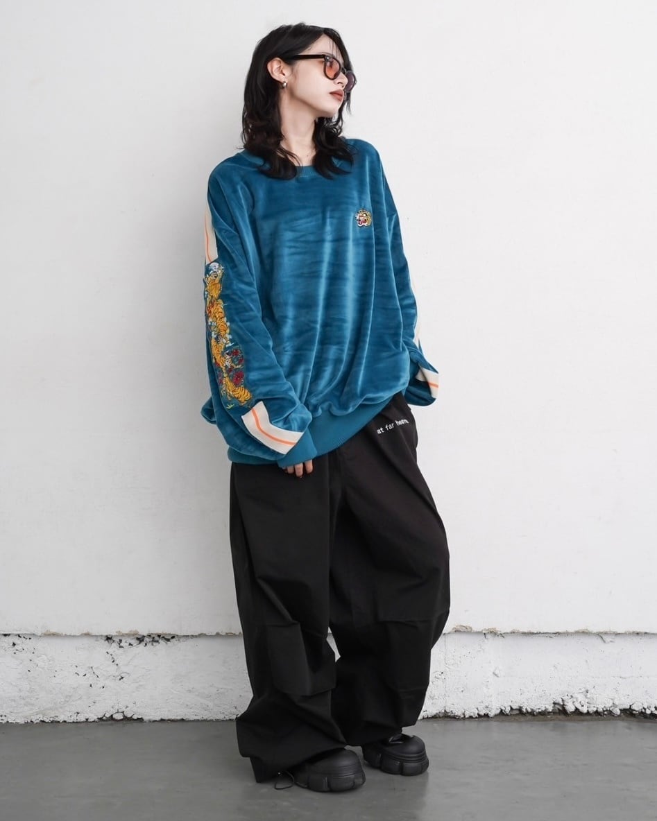 Tiger track sweat/green | チュウカタベタイ