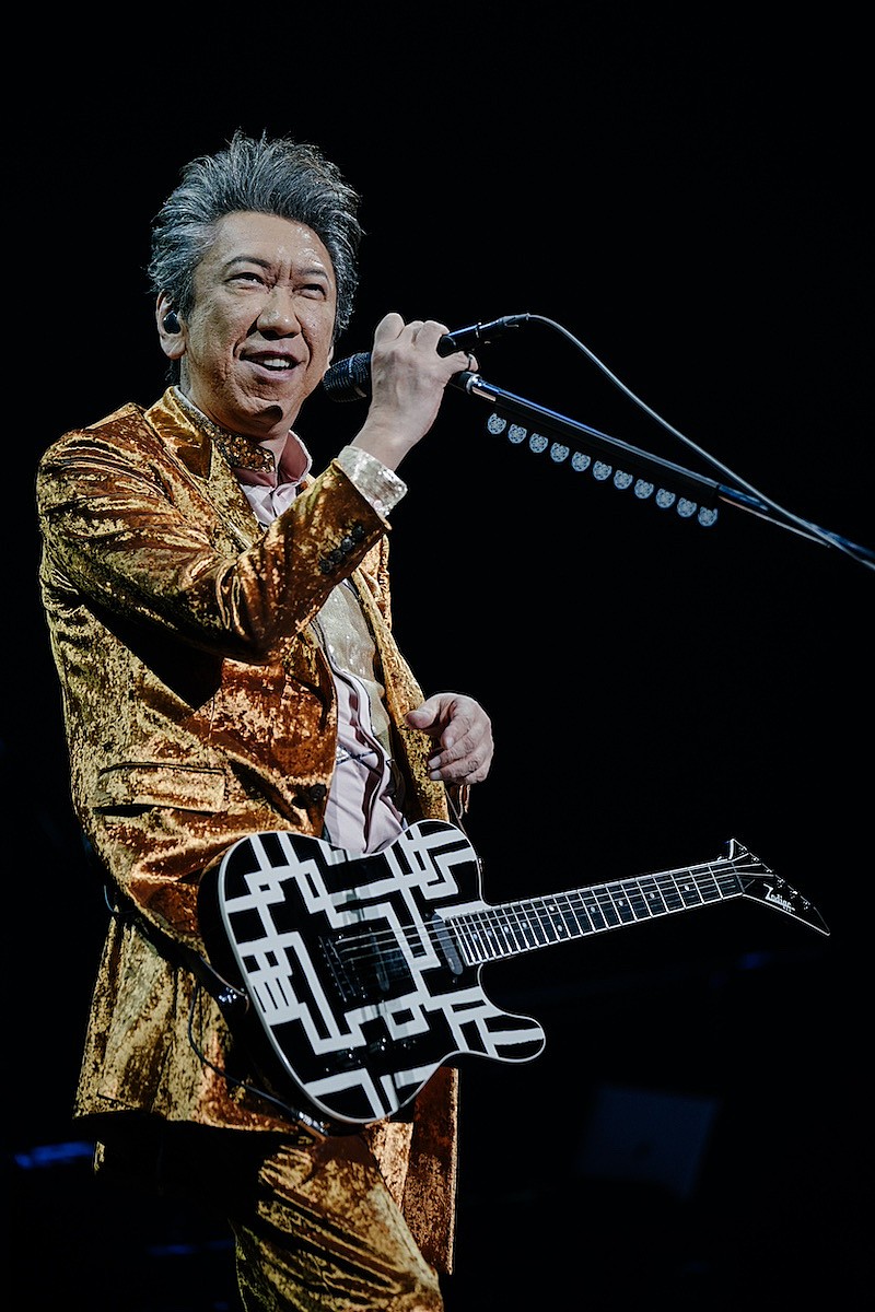 前編＞布袋寅泰、魅せつけた宇宙一の“Super Hits”と重ねていく“History