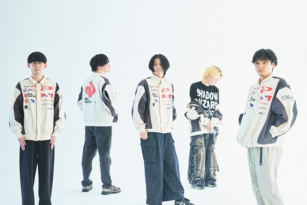 LIFE」から30周年、小沢健二が全席“ひみつ小道具”付きツアー開催 新曲