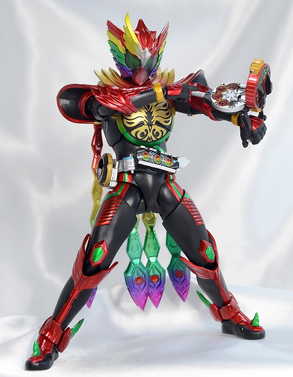 S.H.Figuarts(真骨彫製法) 仮面ライダーオーズ タジャドルコンボ