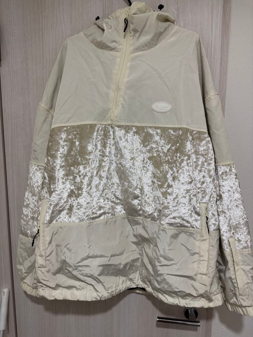 【送料込み！】Qleo 日本未発売　上下セット XL