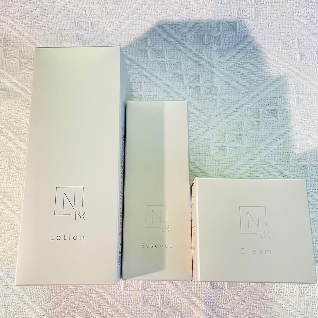 N organic Bright ホワイト ローション エッセンス クリーム 楽天市場】＼SALE期間P最大10倍／“デコルテまでパッと明るい印象へ