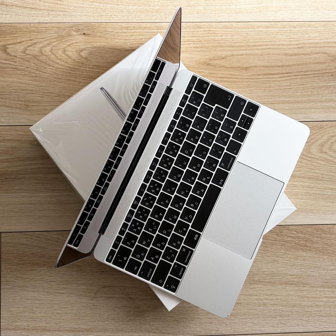 MacBook12 2017 8GB/256GB シルバー MacBook 12インチ[2017年/SSD 256GB/メモリ 8GB/1.2GHzデュアルコア