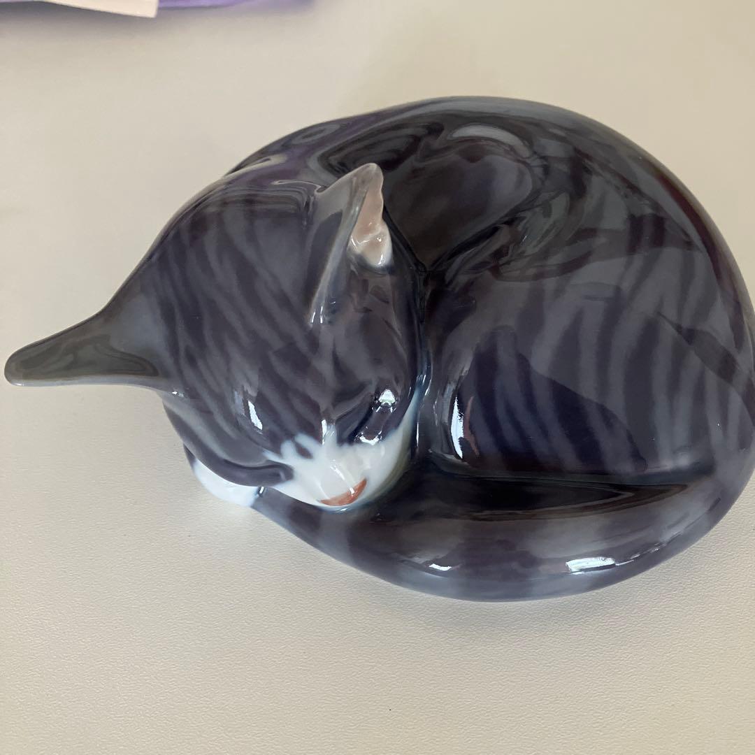   猫の置物 422