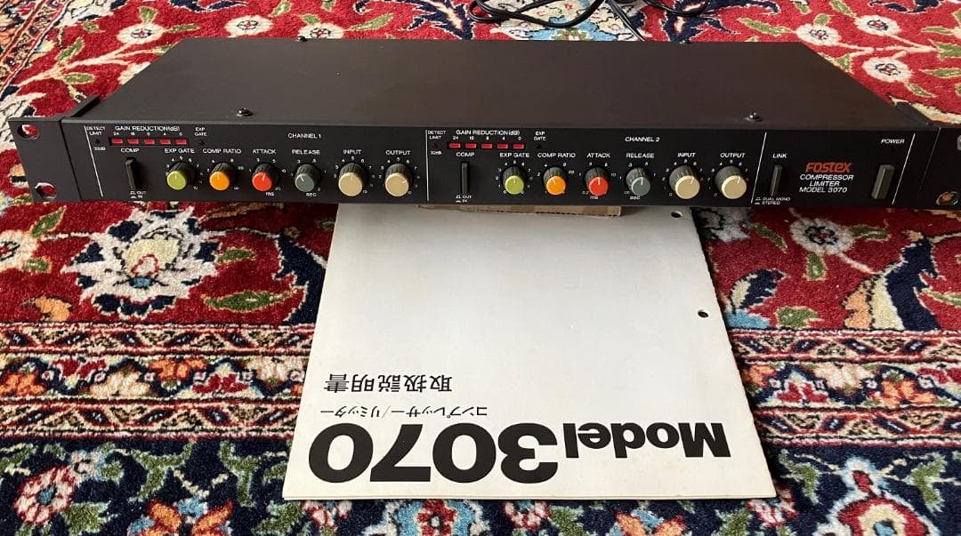 DTM・DAW FOSTEX COMPRESSOR LIMITER MODEL 3070