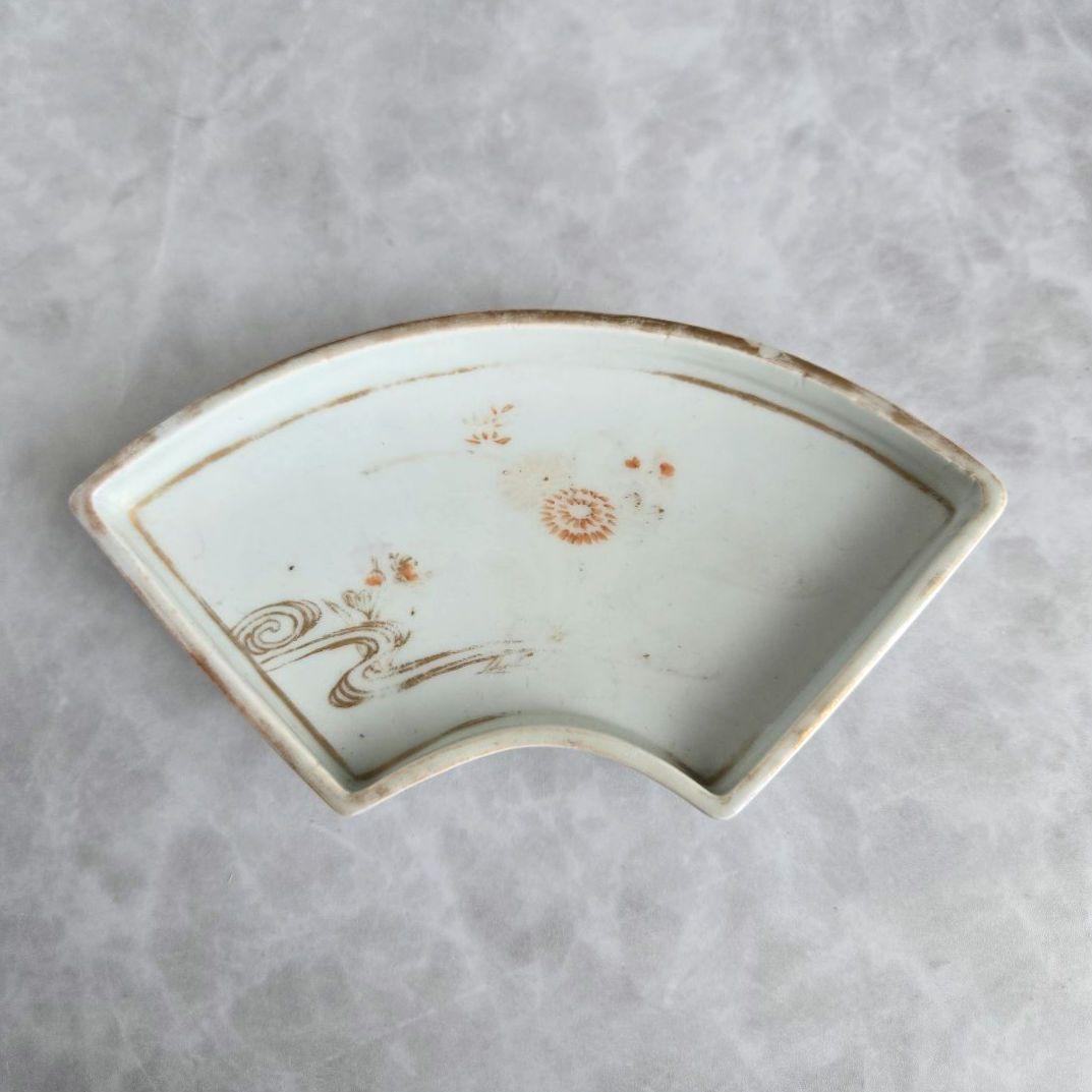古伊万里　金彩　赤絵　扇面型皿　菊花流水　江戸中期　変形皿　骨董　アンティーク