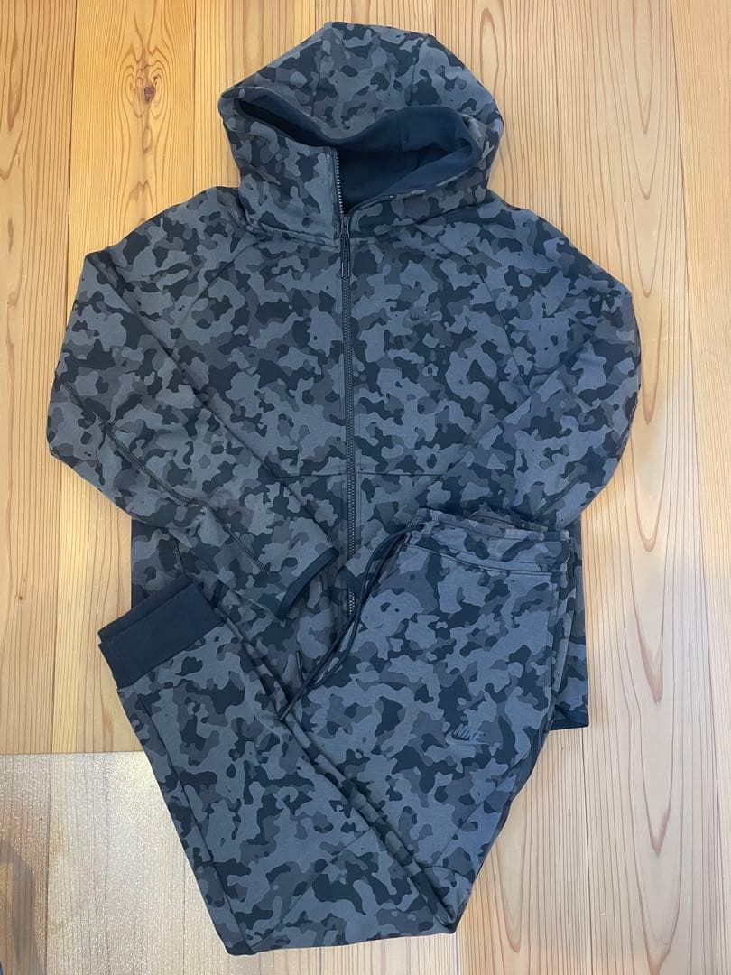 Nike テックフリース パーカー パンツ セットアップ　Ｌサイズ　ブラックカモ