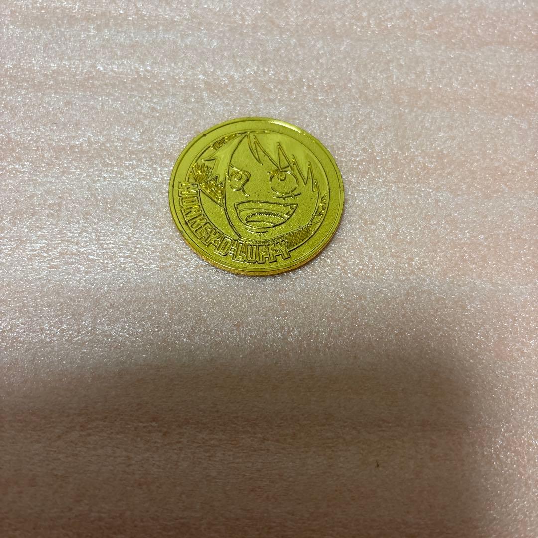 ONE PIECE 20周年記念　　メダル　ルフィ　ワンピース ワンピース」連載20周年記念の純金製メダル 表にルフィ、裏には記念