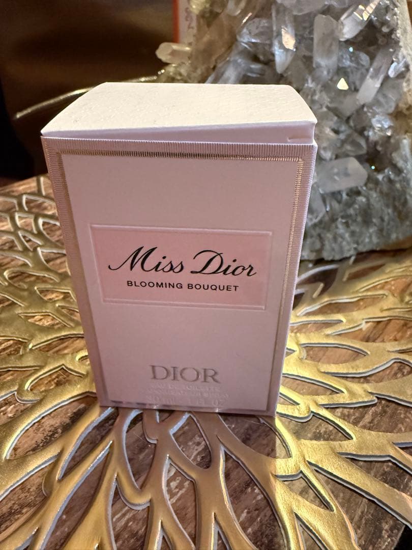 Miss Dior Blooming Bouquet 30ml オードトワレ Amazon.com : Miss Dior Blooming Bouquet for Women Eau de Toilette