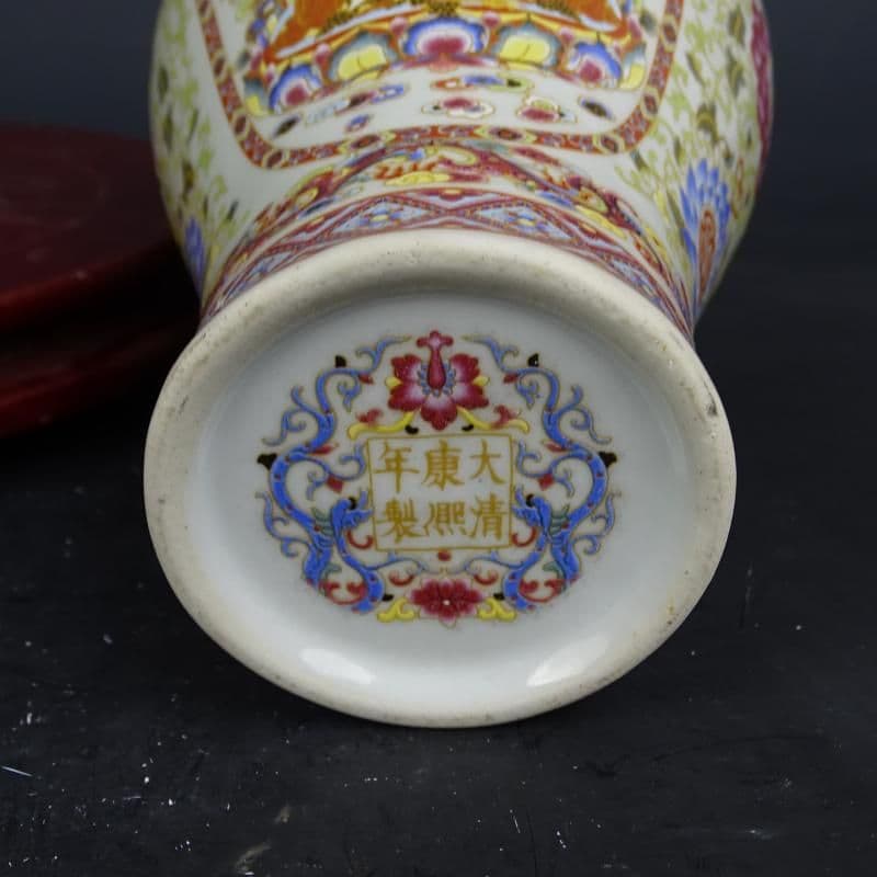 清康熙青釉粉彩タンカ紋梅瓶 景徳鎮 陶磁器 装飾品 現代工芸品 美術品