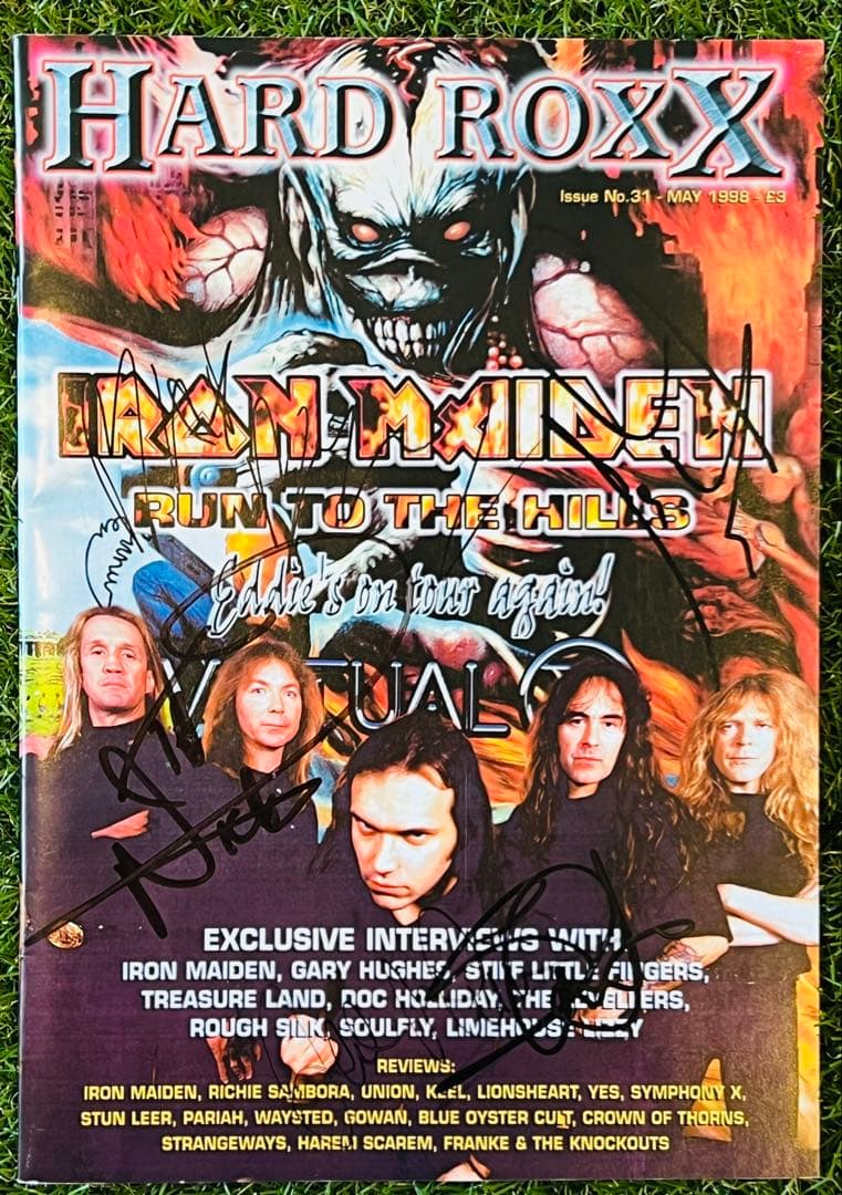 アイアン・メイデン（Iron Maiden）直筆サイン雑誌 Amazon.co.jp: 【予約特典付き】アイアン・メイデン オフィシャル