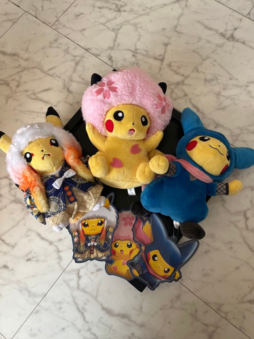 ゲームキャラクター pokemon center TOKYO DX PIKACHU 3 pieces