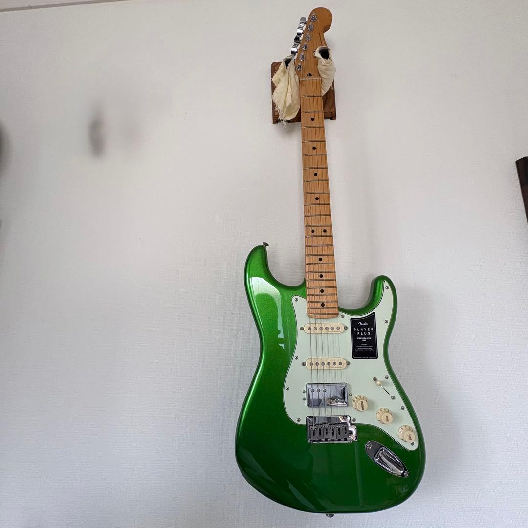 Fender Player Plus Stratocaster グリーン