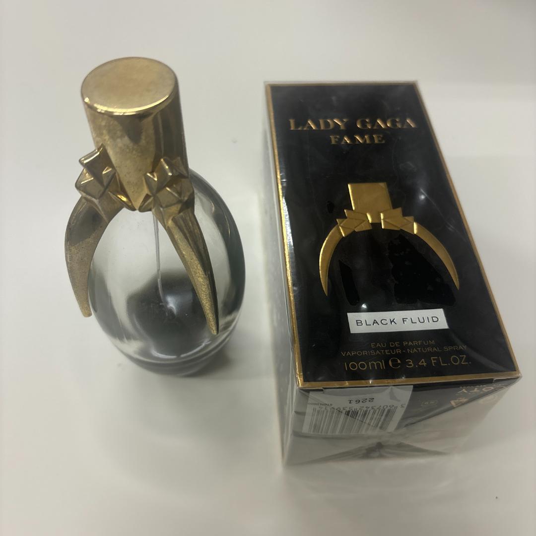 LADY GAGA FAME 廃盤 香水 100ml 未開封シール付 おまけつき