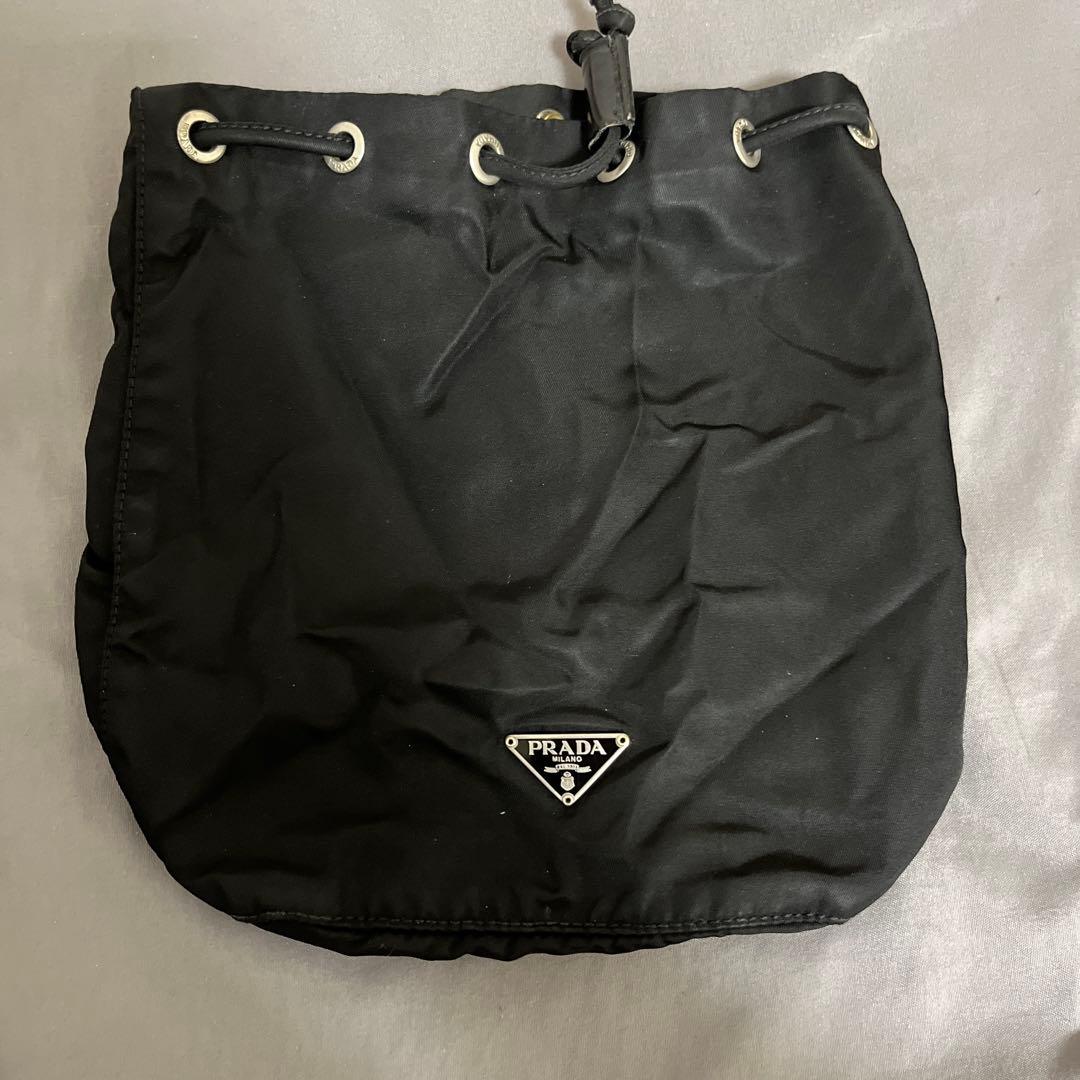 プラダ 巾着　ポーチ バニティ 三角ロゴ 刻印あり