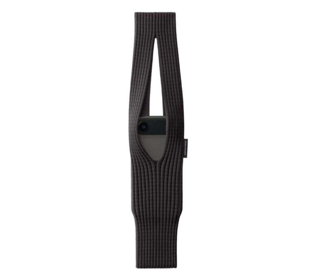 Apple iPhone Pocket ISSEY MIYAKE ショート 黒