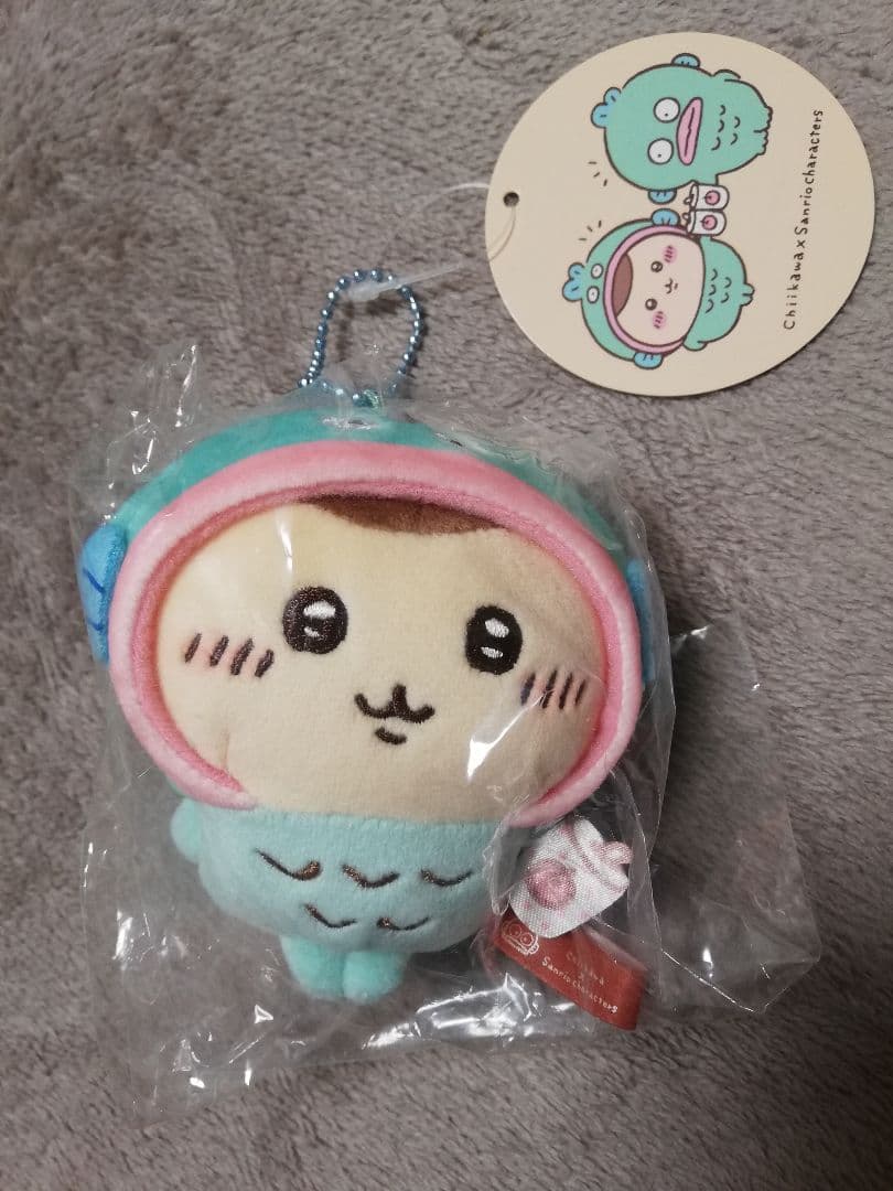 ちいかわサンリオキャラクターズ くりまんじゅうハンギョドン マスコット ちいかわ×サンリオキャラクターズ デスクトップから見守るひっかけ