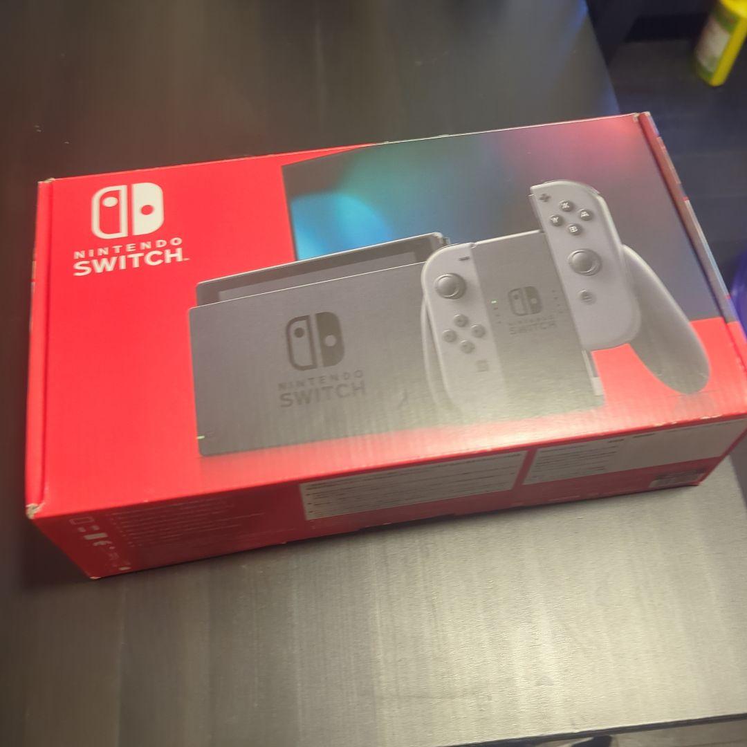 せ*ん様 Nintendo Switch grey Nintendo Switch Console with Gray Joy-Con -(Japan Version