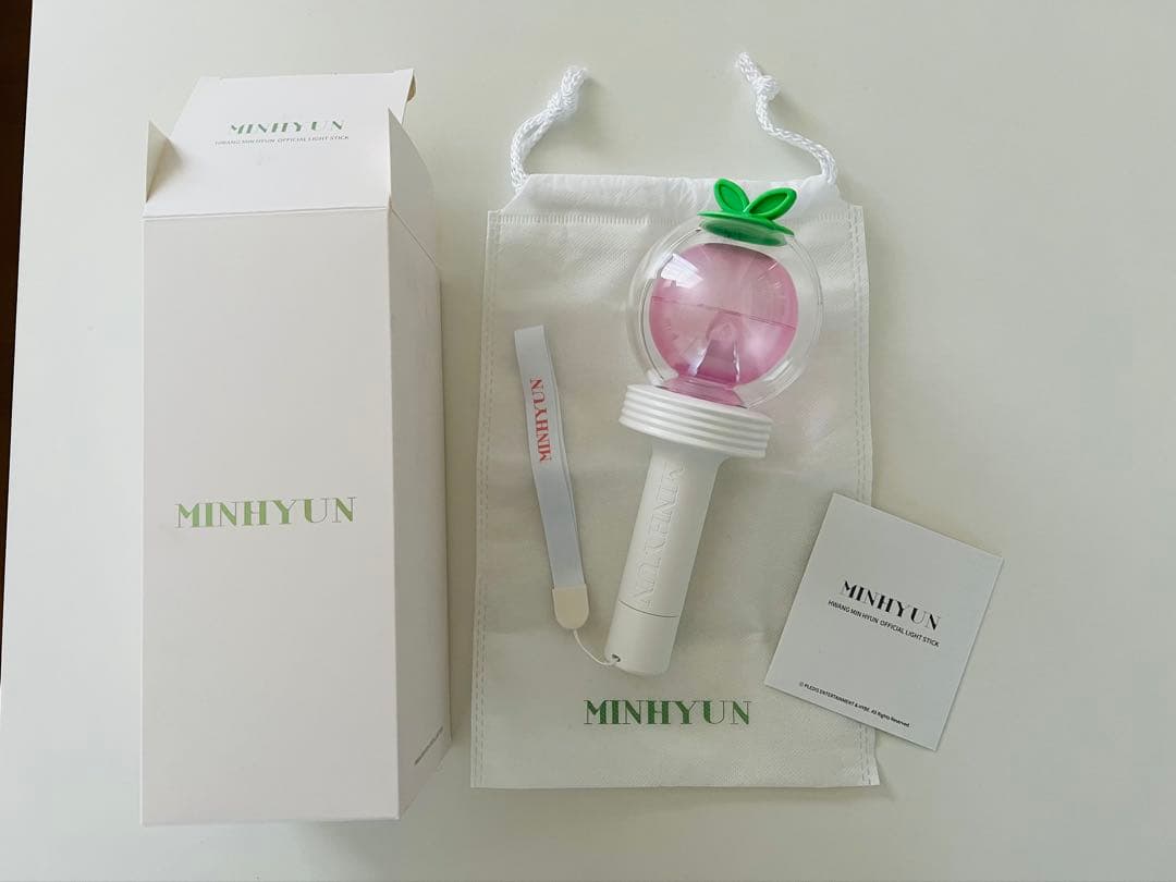 HWANG MIN HYUN ファンミニョン　ペンライト 新品・未使用 / ファンミニョン 公式ペンライト - メルカリ