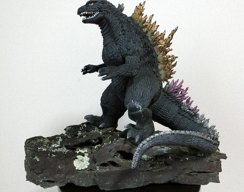ゴジラ フィギュア 苔 溶岩プレート 台座 横49×高さ39cm 制作品 Amazon.co.jp: ゴジラ フィギュア ガレージキットシーンの台座 Ver.1/6