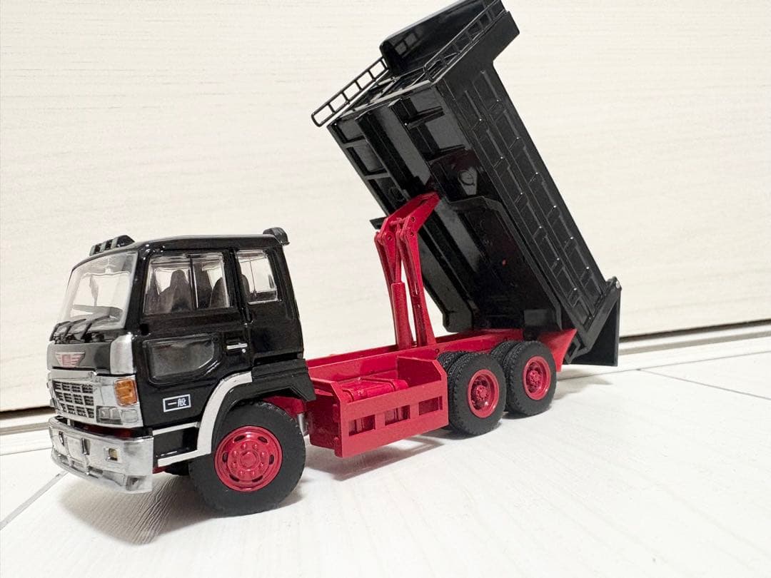 《新品箱付》1:64 日野　ダンプ　トラック　ミニカー