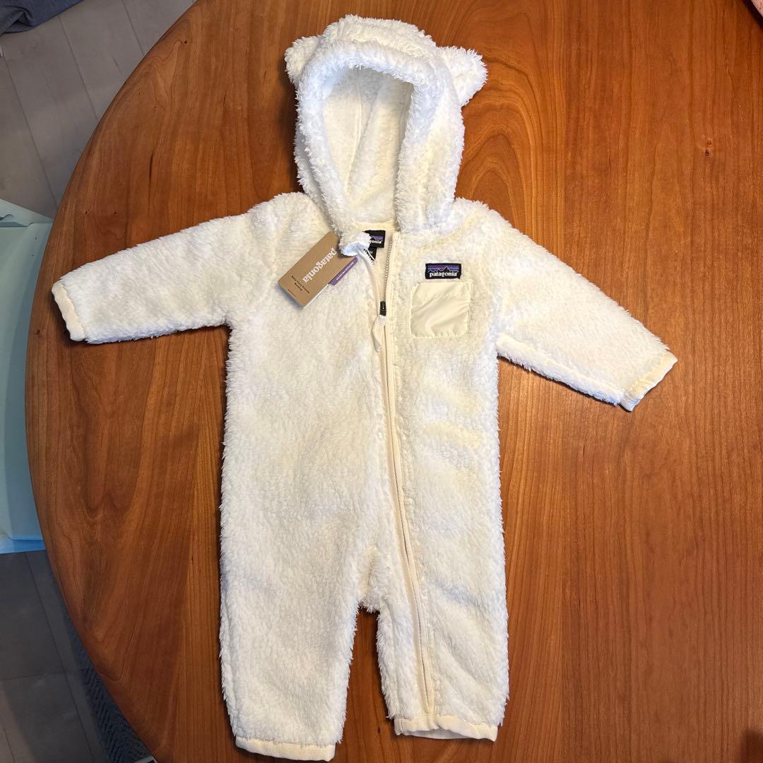 【まほりん、新品】ベビー・ファーリー・フレンズ・バンティング 3-6M